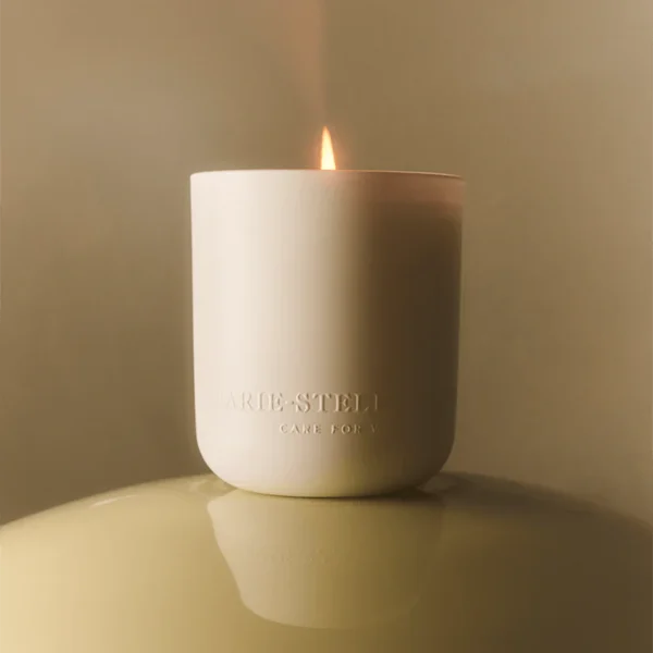 8720701165793_ScentedCandleVoyageVetiver300grmoodshot3768x960_1296x-2 Luxe Geurkaars No.07 Voyage Vétiver (navulbaar) 300 gr