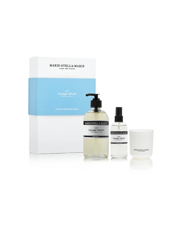 8720701167308_Luxury_Home_Essentials_-_Voyage_Vetiver_250_ml_100_ml_100_gr_packshot_1_768x960_68f042f5-4067-4933-9d40-992cc02946dc_1296x Luxury Home Essentials No.07 Voyage Vétiver