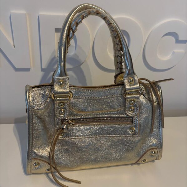 Afbeelding-van-WhatsApp-op-2025-01-31-om-10.45.19_a470ce55 Gold Bag