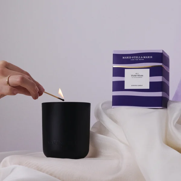 Scented Candle Violet Muse 300 gr