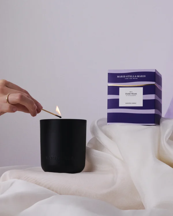 Scented Candle Violet Muse 300 gr